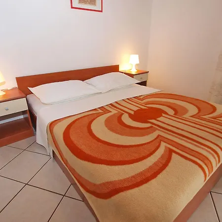 Jan 325 Apartman Banjole