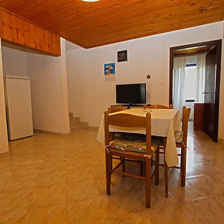 Apartman Jan 325 *